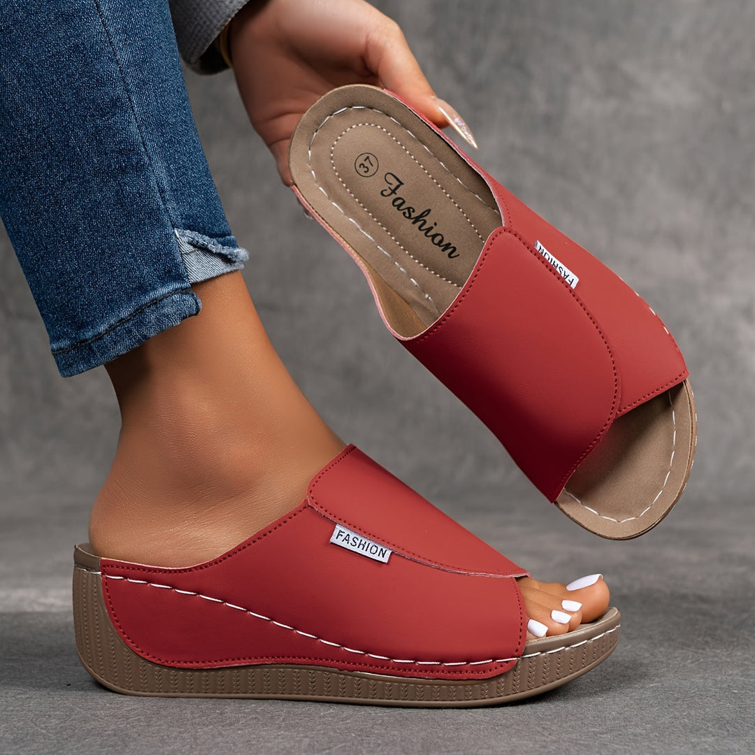 Indy – Comfortable Slipper with Arch Support