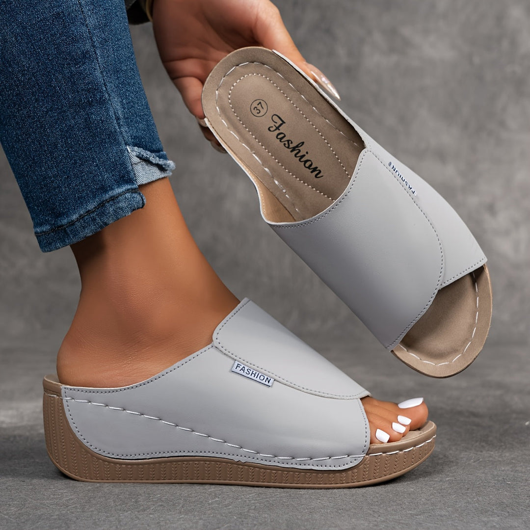 Indy – Comfortable Slipper with Arch Support