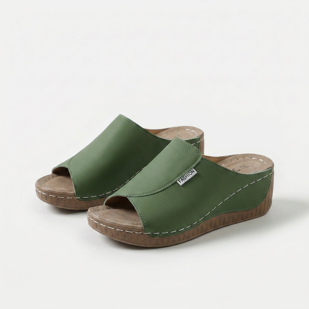 Indy – Comfortable Slipper with Arch Support