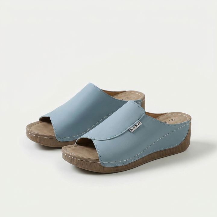 Indy – Comfortable Slipper with Arch Support